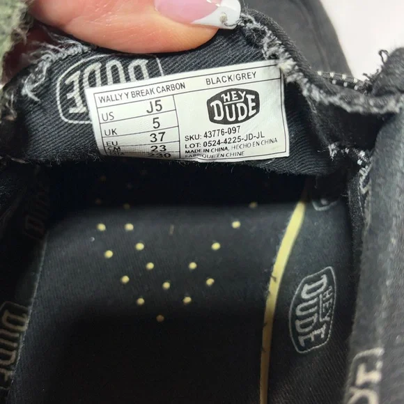 Hey dude black kids shoes size 5 - Picture 6 of 7